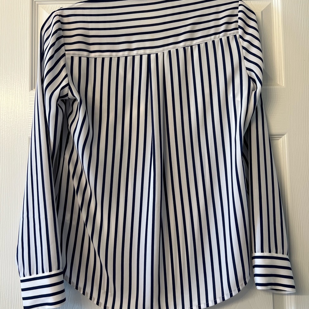 Express white and navy blue striped portofino shirt. Size XS